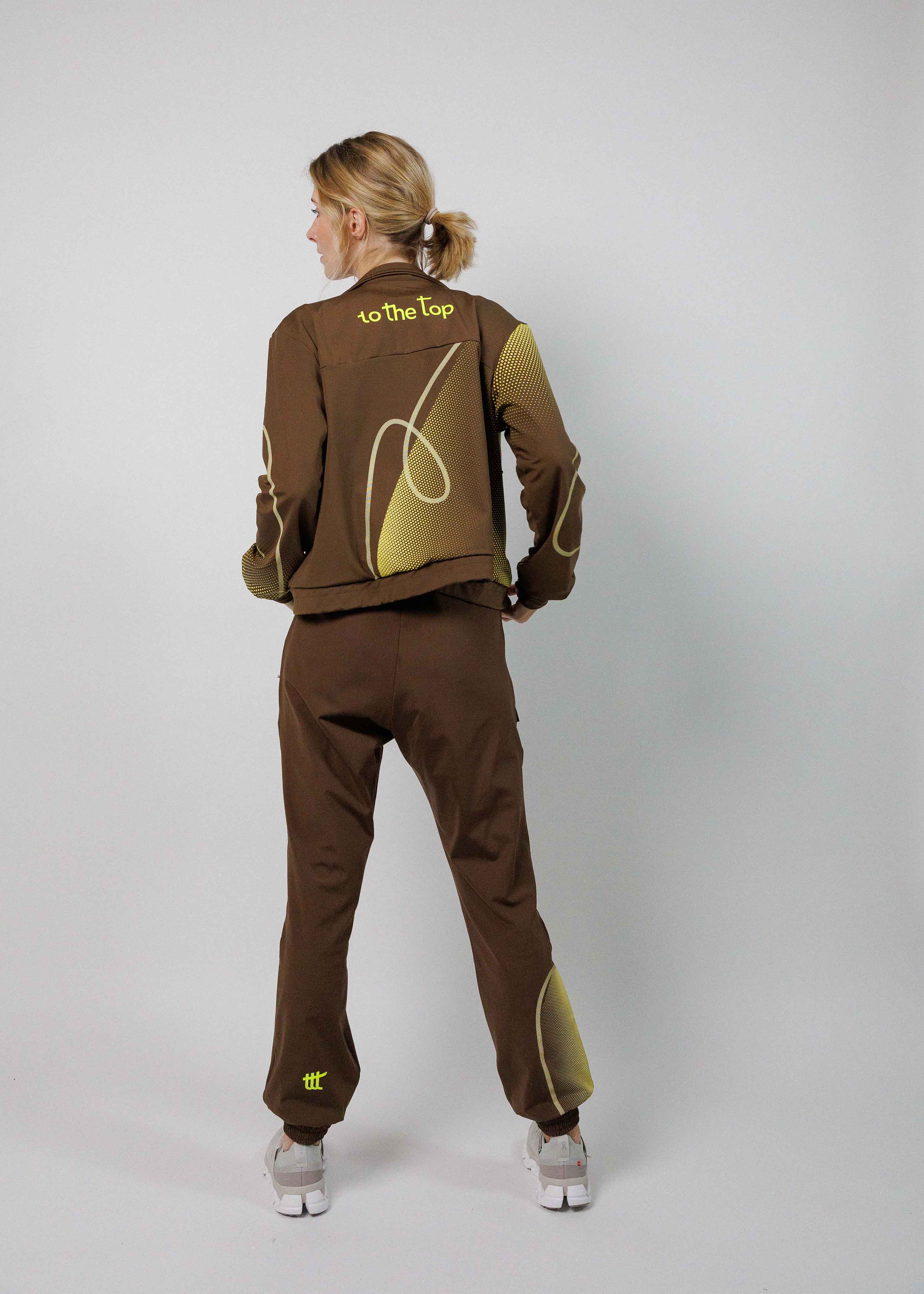 Pace Track Jacket Brown