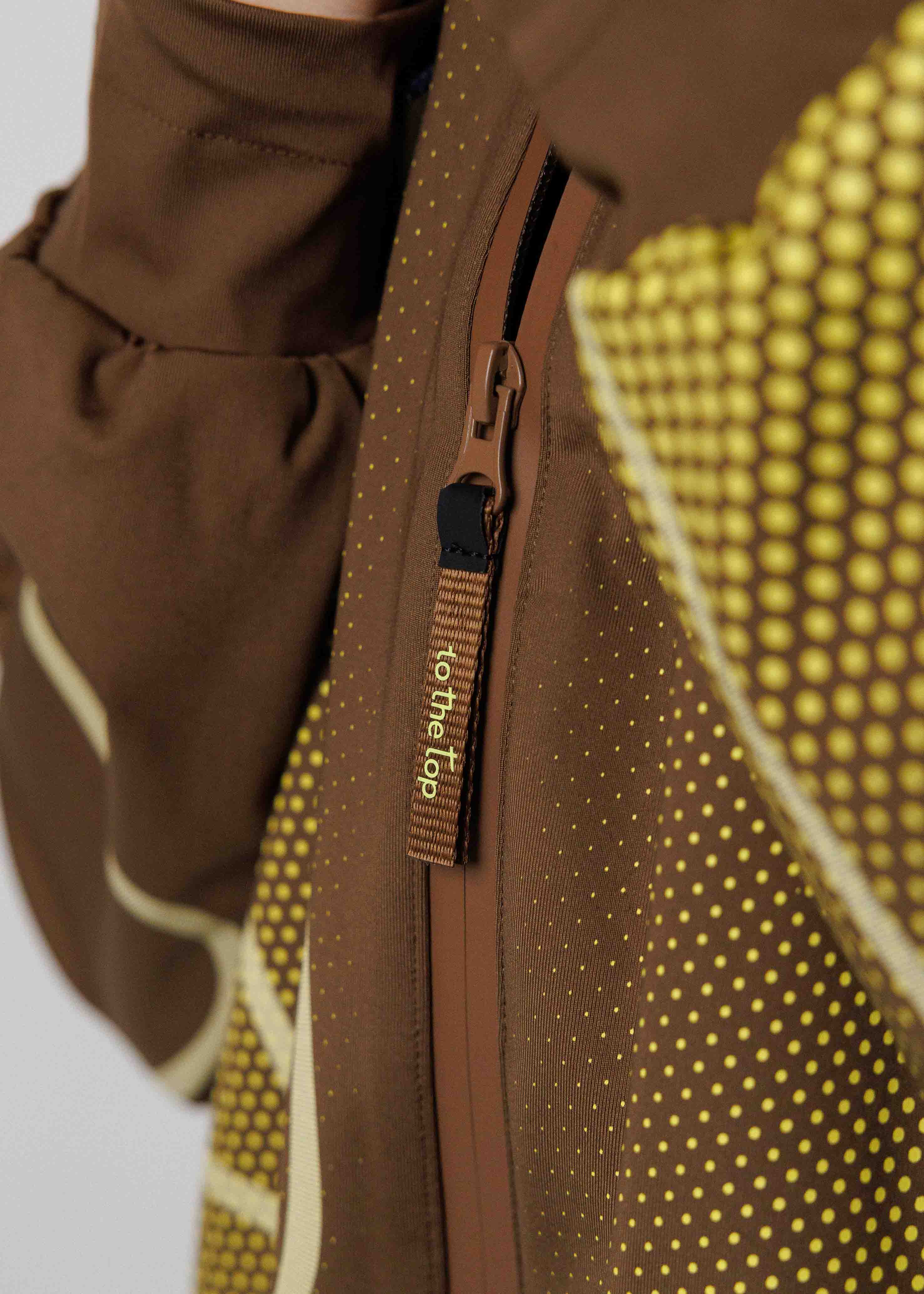 Pace Track Jacket Brown